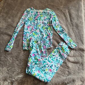 Lilly Pulitzer Girls long sleeve Pajama set 8